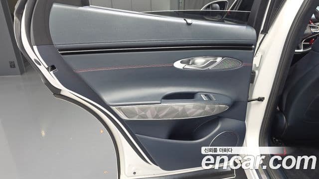 Genesis GV70 2021 — Photo 5/33