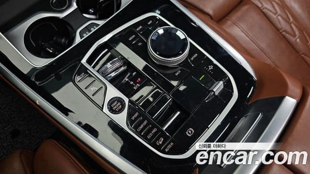 BMW X7 2024 — Фото 9/20