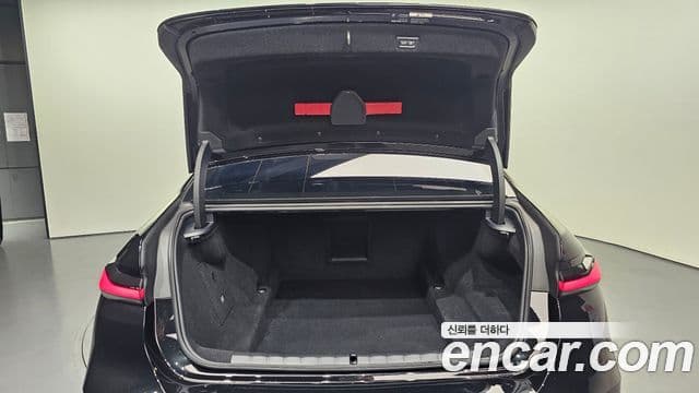 BMW 7 Series 2025 — фото 20 из 20