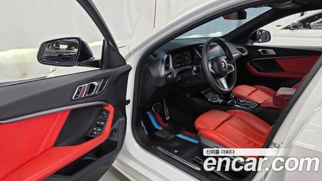 BMW 1 Series 2021 — Photo 25/31