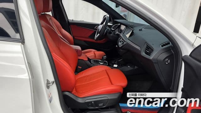 BMW 1 Series 2021 — Photo 26/31