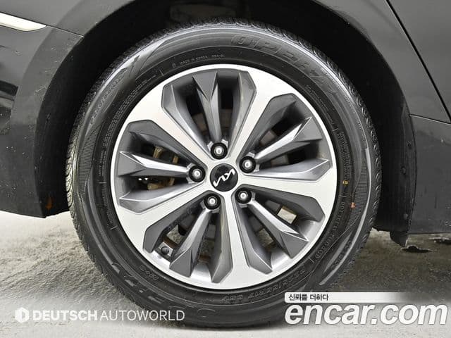 Kia K8 2022 — фото 20 из 20