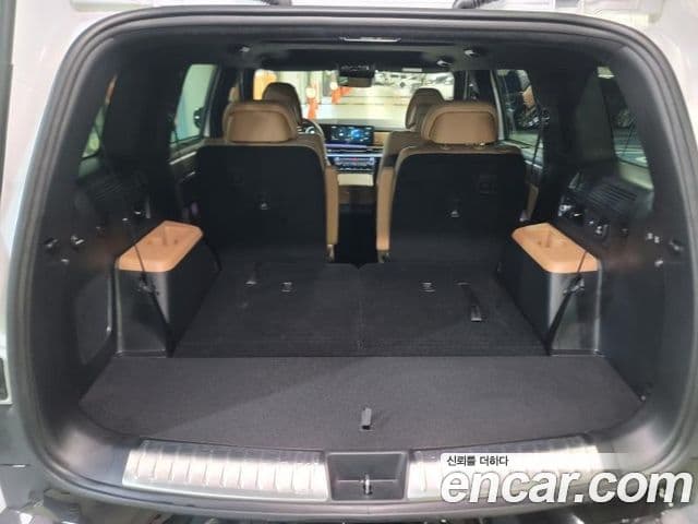 Hyundai Santa Fe 2025 — фото 17 из 20
