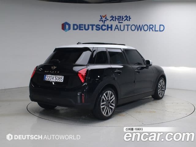 Mini Cooper C 2025 — Şəkil 1/20
