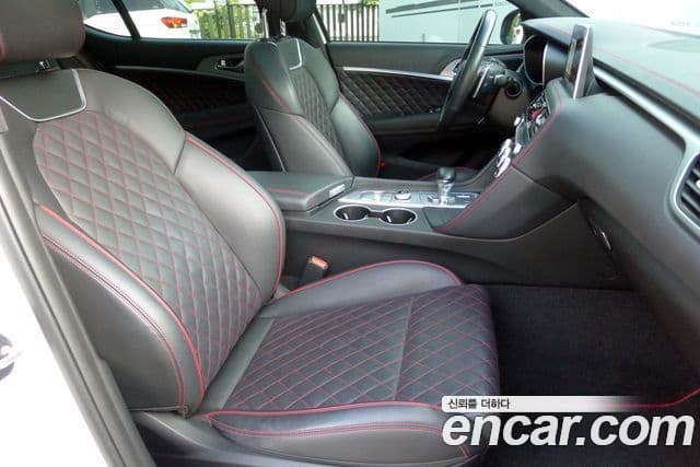 Genesis G70 2020 — Photo 16/20