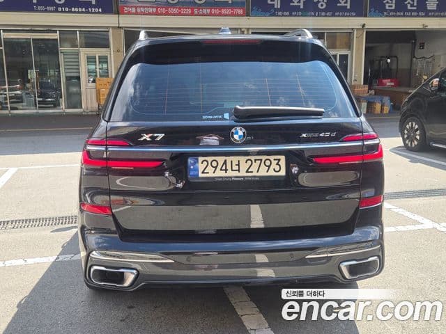 BMW X7 2024 — Photo 12/19