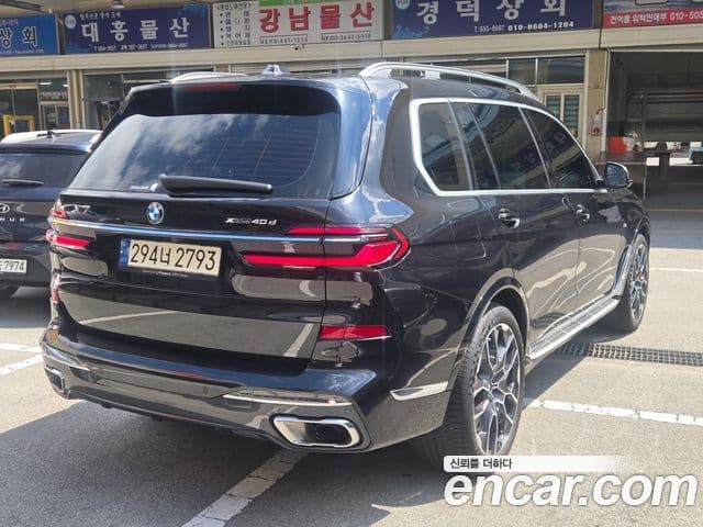 BMW X7 2024 — Photo 9/19