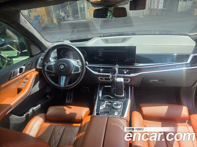 BMW X7 2024 — Photo 2/19