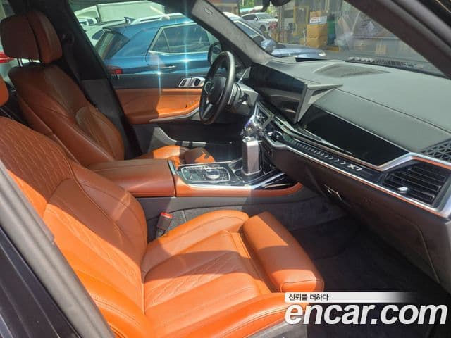 BMW X7 2024 — Photo 11/19