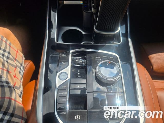 BMW X7 2024 — Photo 7/19