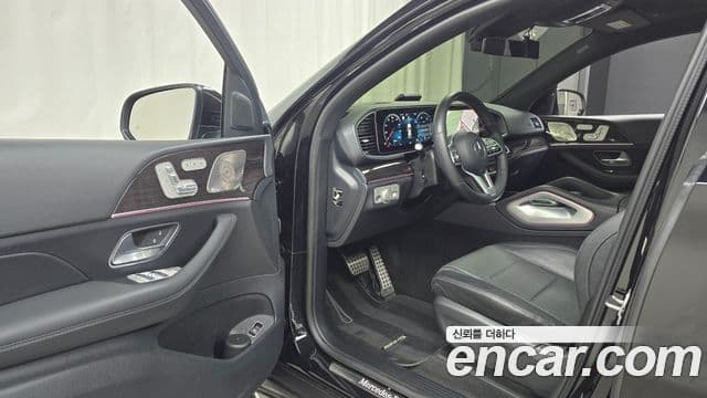 Mercedes-Benz GLE-Class 2021 — ფოტო 24/34