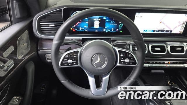 Mercedes-Benz GLE-Class 2021 — ფოტო 26/34