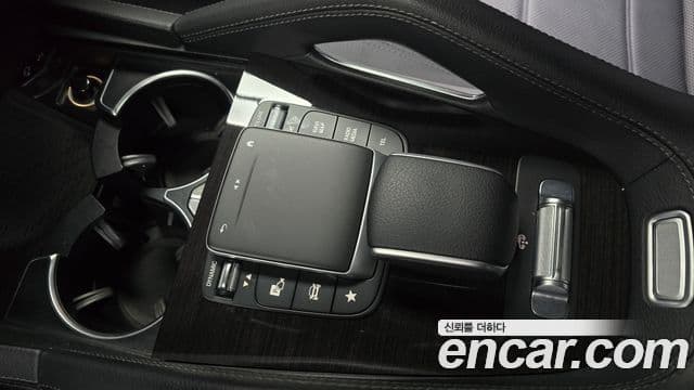 Mercedes-Benz GLE-Class 2021 — ფოტო 9/34