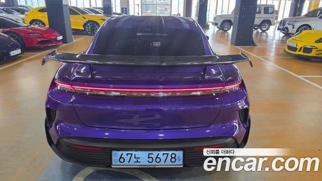 Porsche Taycan 2025 — ფოტო 16/20