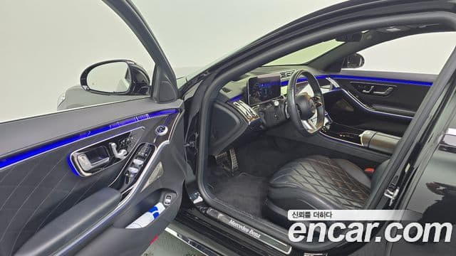 Mercedes-Benz S-Class 2021 — Photo 14/37
