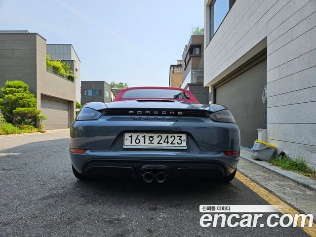 Porsche 718 Boxster 2018 — Şəkil 15/18