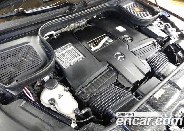 Mercedes-Benz GLS-Class 2025 — Photo 19/20
