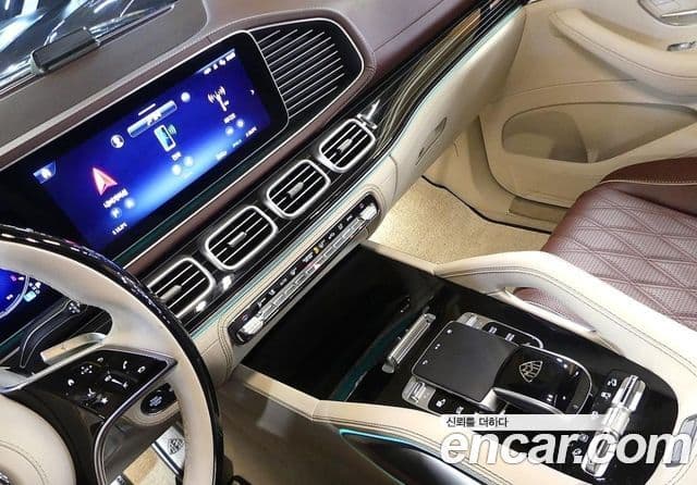 Mercedes-Benz GLS-Class 2025 — Photo 20/20