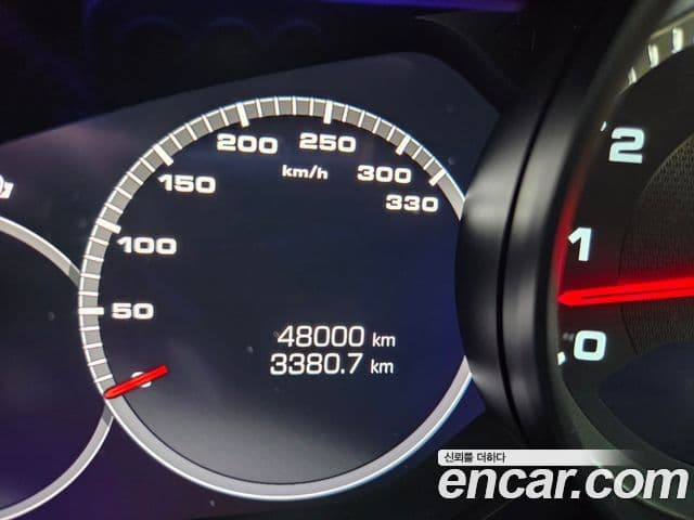 Porsche Cayenne 2021 — Photo 8/10