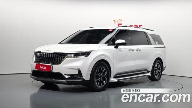 Kia Carnival 2022 — Фото 1/20