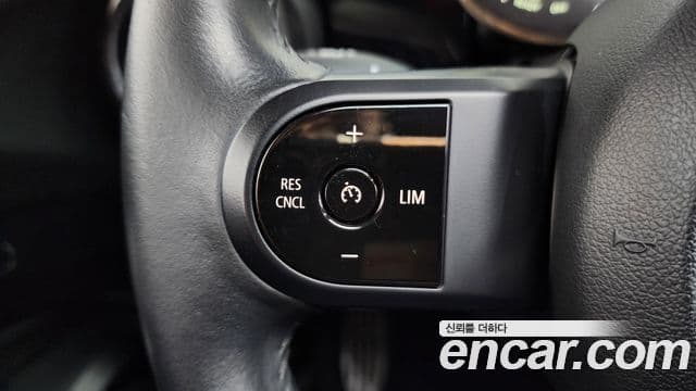 Mini Cooper 2021 — ფოტო 15/33