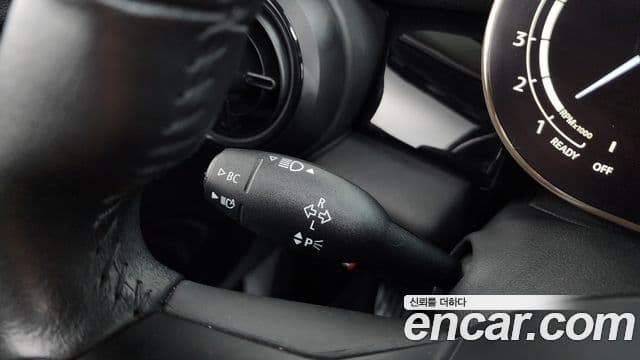 Mini Cooper 2021 — ფოტო 19/33