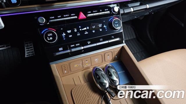 Hyundai Santa Fe 2024 — Şəkil 31/38