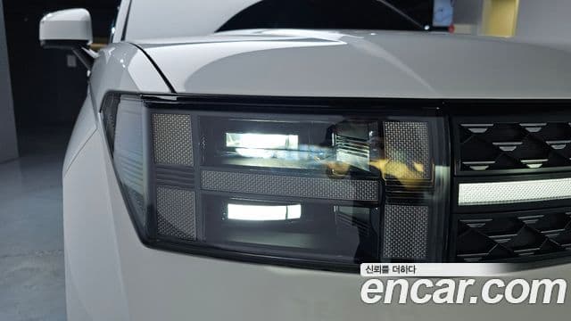 Hyundai Santa Fe 2024 — Şəkil 28/38