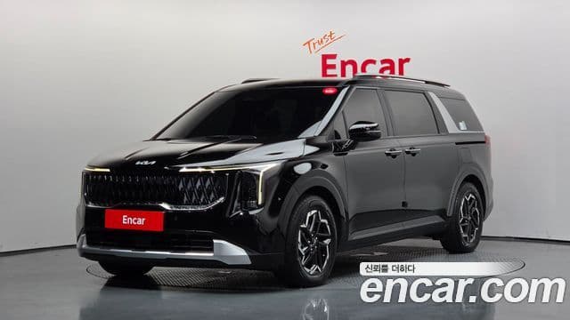 Kia Carnival 2025 — Фото 1/20