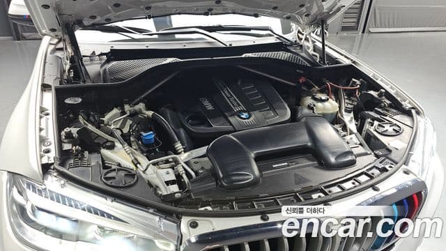 BMW X6 2018 — Photo 4/20