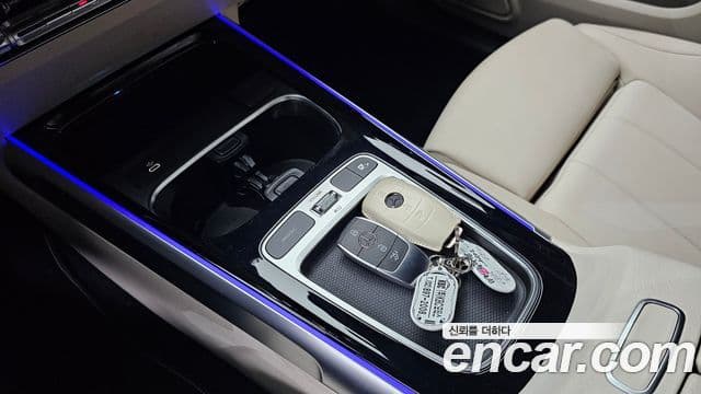 Mercedes-Benz GLB-Class 2024 — ფოტო 16/34