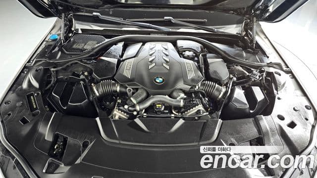 BMW 7 Series 2019 — ფოტო 32/34