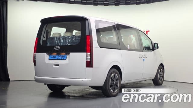 Hyundai Staria 2026 — ფოტო 17/20