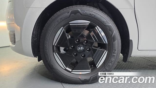Hyundai Staria 2026 — ფოტო 1/20