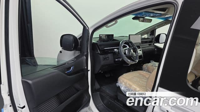 Hyundai Staria 2026 — ფოტო 9/20