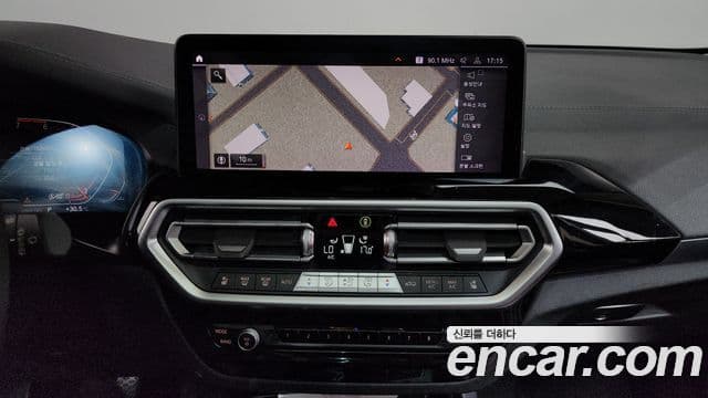 BMW X3 2022 — Photo 8/33