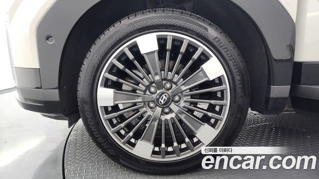 Hyundai Santa Fe 2023 — Photo 29/38