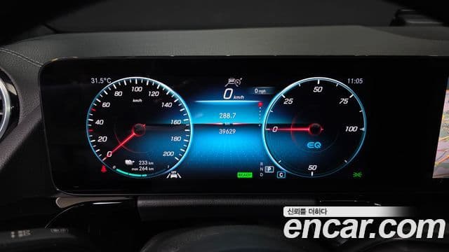 Mercedes-Benz EQA 2023 — ფოტო 11/20