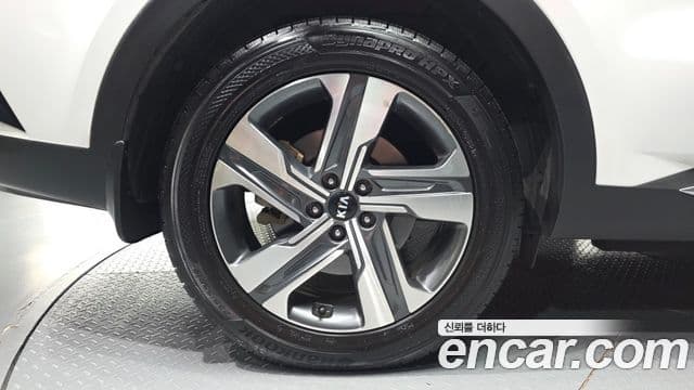 Kia Sorento 2020 — Фото 5/20