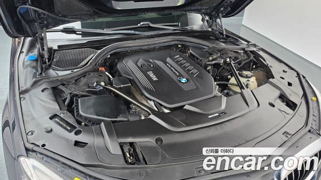 BMW 7 Series 2018 — Şəkil 10/20