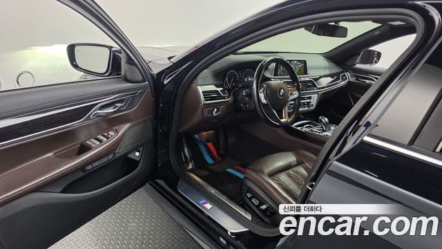BMW 7 Series 2018 — Şəkil 16/20