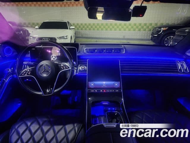 Mercedes-Benz S-Class 2023 — Photo 8/20