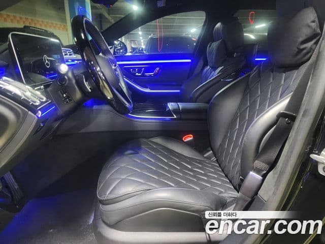 Mercedes-Benz S-Class 2023 — Photo 17/20