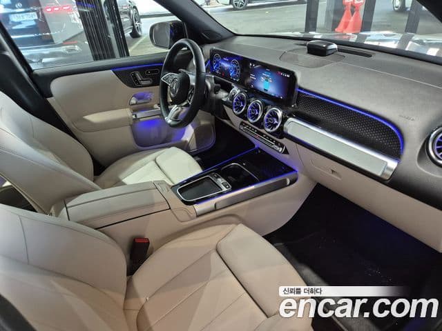 Mercedes-Benz EQB 2026 — ფოტო 16/20