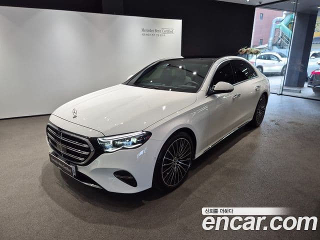Mercedes-Benz E-Class 2026 — Photo 2/20