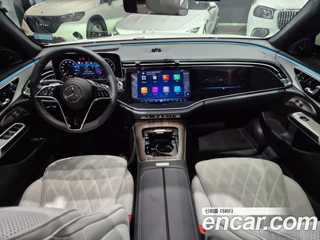 Mercedes-Benz E-Class 2026 — Photo 11/20