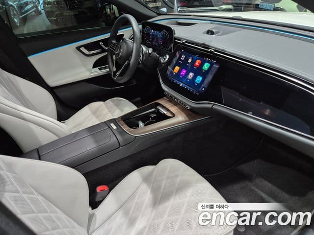 Mercedes-Benz E-Class 2026 — Photo 20/20