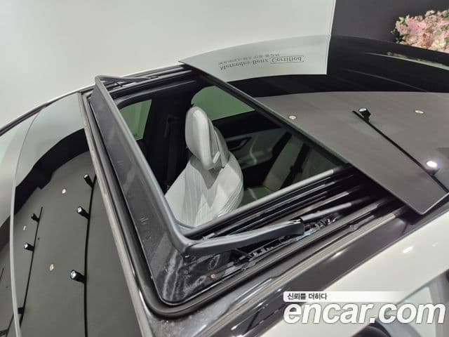 Mercedes-Benz E-Class 2026 — Photo 8/20