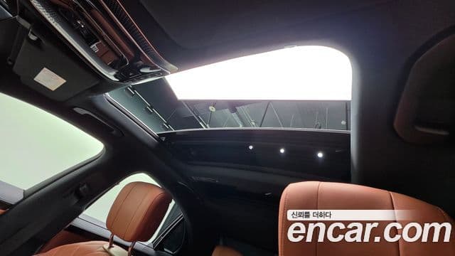 Mercedes-Benz S-Class 2022 — Photo 28/33