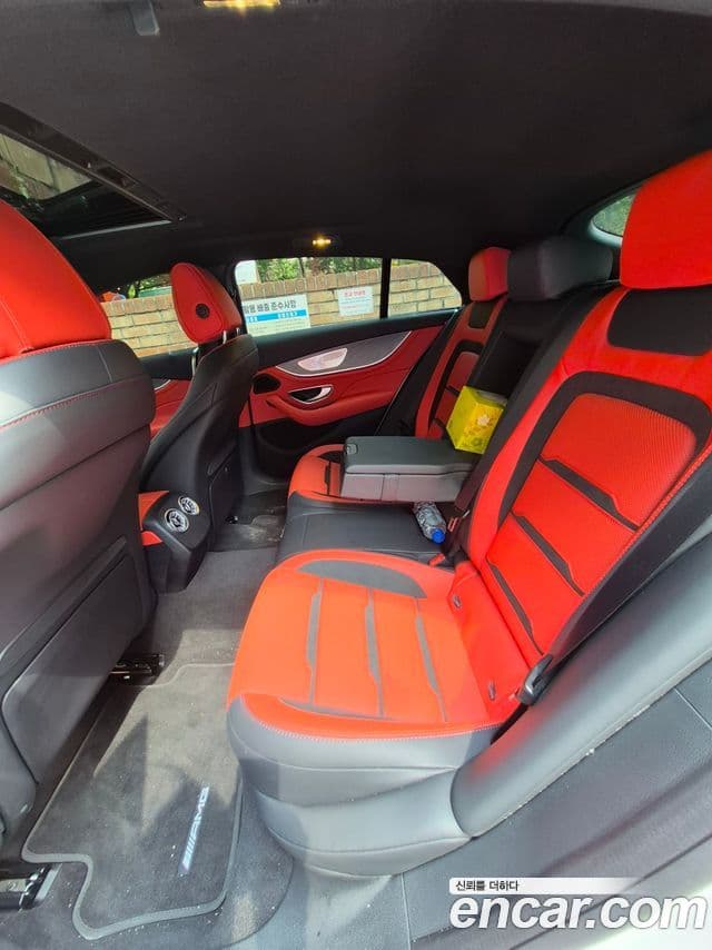 Mercedes-Benz AMG GT 2023 — Photo 7/16